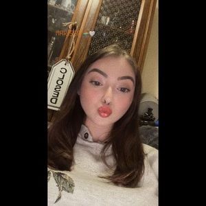 Meet your Posher, Marissa